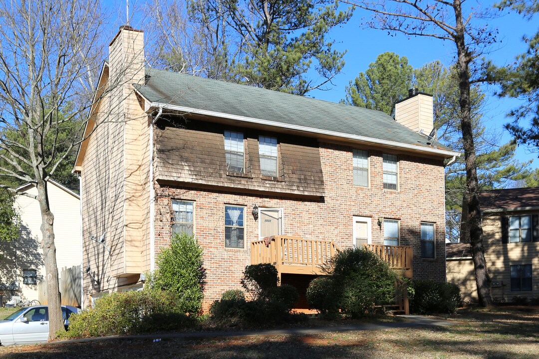 1021-1023 Dassow Ct in Alpharetta, GA - Building Photo