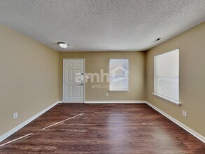 3726 Indigo Blue Blvd in Whitestown, IN - Foto de edificio - Building Photo