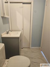 577 Rahway Ave in Fords, NJ - Building Photo - Building Photo
