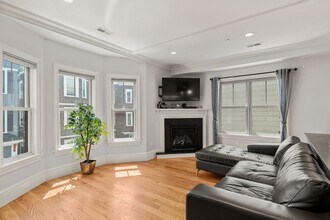 27 Washburn St in Boston, MA - Building Photo - Building Photo