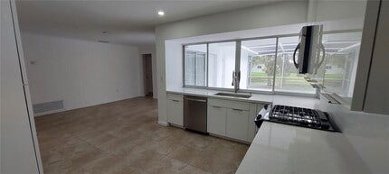 2190 NW 87th Ln in Sunrise, FL - Foto de edificio - Building Photo