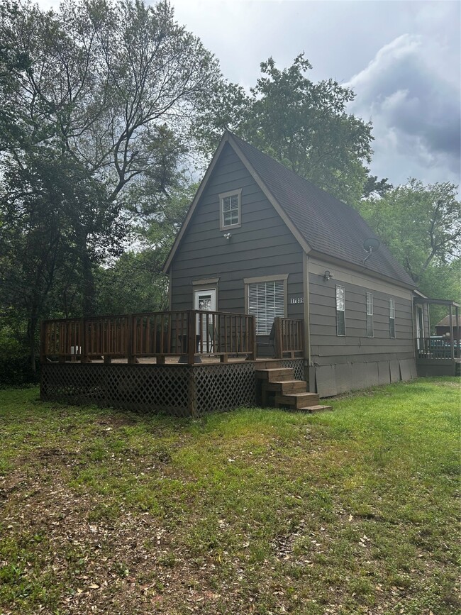 property at 17809 Bamwood Rd