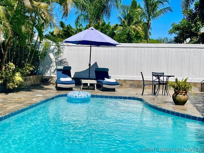 1259 Denlow Ln