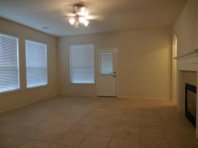 12214 Iris Hollow Way in Houston, TX - Building Photo - Building Photo