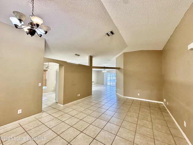 4691 Manchester Dr in Rockledge, FL - Building Photo - Building Photo