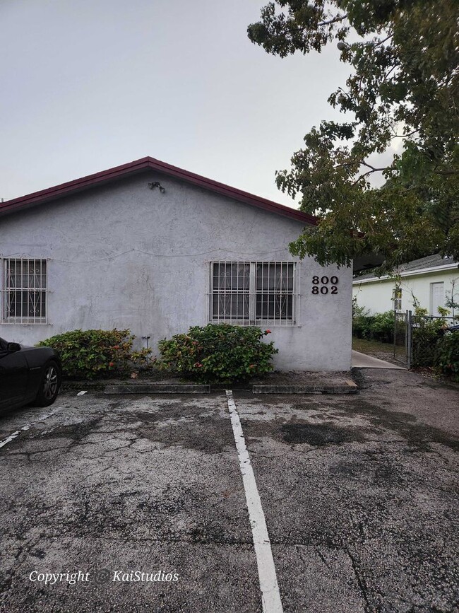 800 NE 14th St in Fort Lauderdale, FL - Building Photo - Building Photo