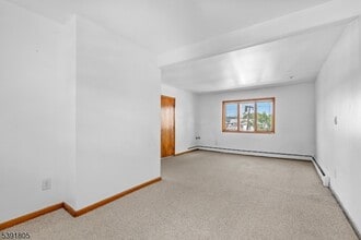 91 Wesley St in Clifton, NJ - Building Photo - Building Photo