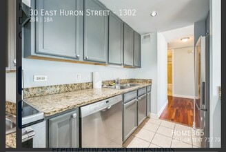 30 E Huron St, Unit 1302 in Chicago, IL - Building Photo - Building Photo