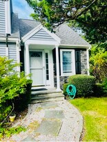 94 Country Club Dr, Unit 94 Country Club Drive in Yarmouth Port, MA - Building Photo