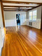 620 High St, Unit 2nd floor in Middletown, CT - Foto de edificio - Building Photo