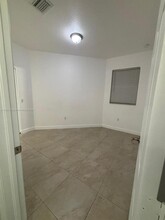 210 NW 109th Ave, Unit 205 in Miami, FL - Building Photo - Building Photo