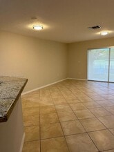 9113 Chambers St in Tamarac, FL - Foto de edificio - Building Photo