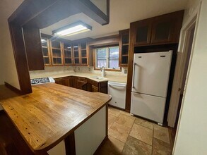 94 Wildwood Dr in Lynchburg, VA - Foto de edificio - Building Photo