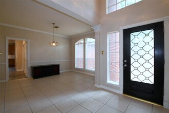 18719 Racquet Sports Way in Humble, TX - Foto de edificio - Building Photo