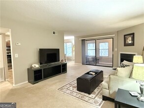224 Seasons Pkwy in Norcross, GA - Building Photo - Building Photo