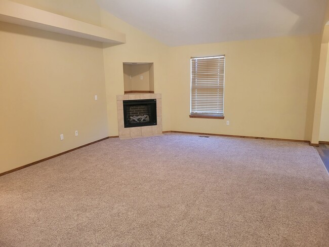 503 S Birchwood St in Strafford, MO - Building Photo - Building Photo