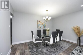 13 Armbro Ave in Brampton, ON - Building Photo - Building Photo