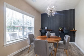 Wyndham Pointe Apartments in Dumfries, VA - Building Photo - Interior Photo