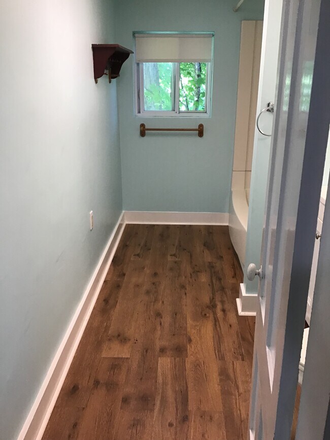 62 Autumn Ave, Unit Debra Cole in Dover Foxcroft, ME - Building Photo - Building Photo