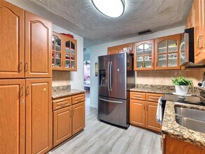 7809 Ramona St in Miramar, FL - Foto de edificio - Building Photo