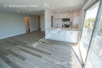 17 Northstar St in Marina Del Rey, CA - Building Photo - Building Photo