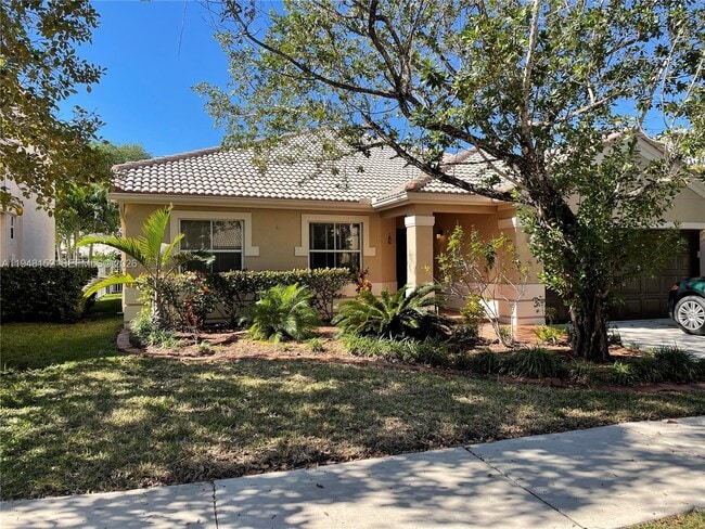 property at 4192 Laurel Ridge Cir