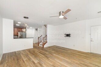 22824 Ferncrest Terrace in Ashburn, VA - Building Photo - Building Photo