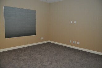 7823 Askew Pl in Las Vegas, NV - Building Photo - Building Photo