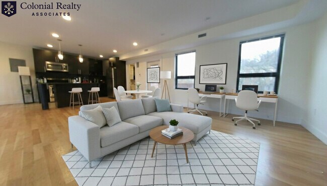 1616 Beacon St, Unit 3 in Brookline, MA - Foto de edificio - Building Photo