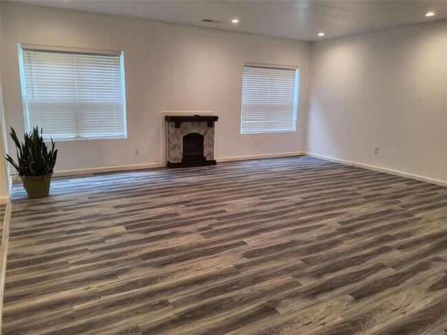 property at 325 Sunderland Way