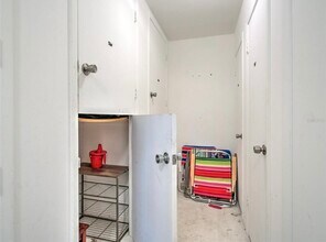 125 5th Ave NE, Unit 180 in St. Petersburg, FL - Foto de edificio - Building Photo