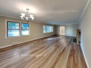 10020 Kent St in Westchester, IL - Building Photo - Building Photo