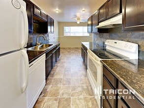 1355 Royal Dr in Reno, NV - Building Photo - Building Photo