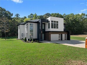 1660 Union Grove Church Rd in Auburn, GA - Building Photo - Building Photo