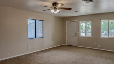 2096 S Nelson Dr in Safford, AZ - Building Photo - Building Photo