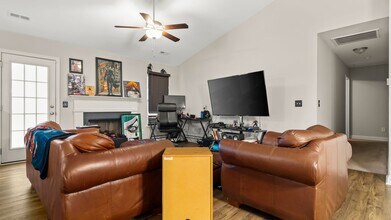 412 Duster Ln in Richlands, NC - Building Photo - Building Photo