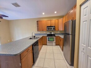 4434 Lake Lucerne Cir in West Palm Beach, FL - Building Photo - Building Photo