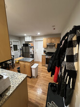 230 Hanover St, Unit 4 in Boston, MA - Building Photo - Building Photo