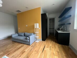 631 Linfield Dr in Durham, NC - Building Photo - Building Photo