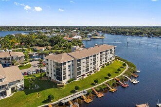 8141 Aquila St in Port Richey, FL - Building Photo - Building Photo