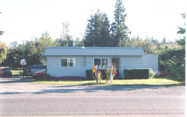 116 SE 8th St in Troutdale, OR - Foto de edificio - Building Photo