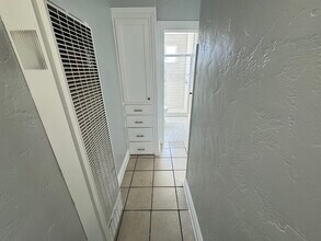 3014 S Cochran Ave in Los Angeles, CA - Building Photo - Building Photo