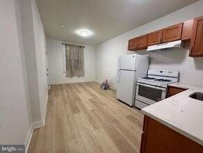 2535 S 8th St in Philadelphia, PA - Building Photo - Building Photo