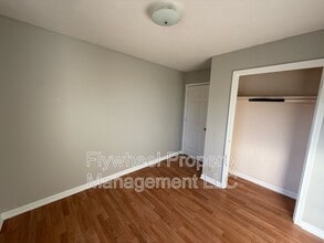 132 N Poole St in Ashland City, TN - Building Photo - Building Photo