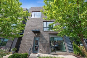 236 Neruda Ave in Columbus, OH - Building Photo - Building Photo