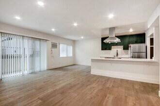 1333 N Martel in Los Angeles, CA - Building Photo - Building Photo