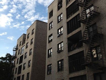 50 E 191st St in Bronx, NY - Foto de edificio