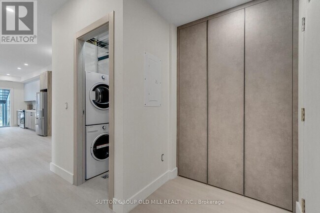 625 Harvie Ave in Toronto, ON - Building Photo - Building Photo