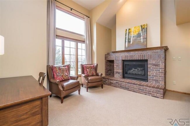 4404 S Yellowstone Ln in Sioux Falls, SD - Building Photo - Building Photo