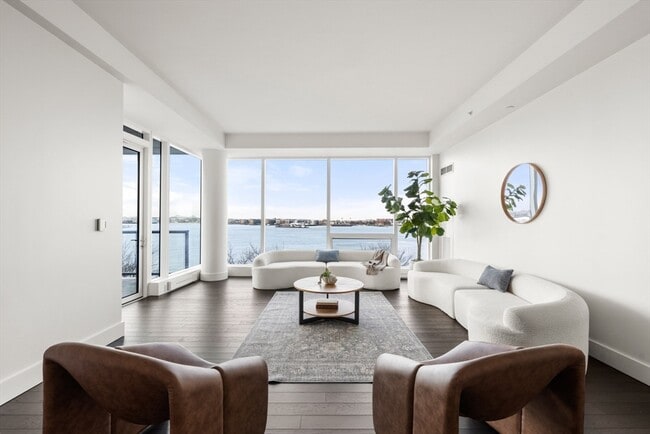 22 Liberty Drive in Boston, MA - Building Photo - Building Photo